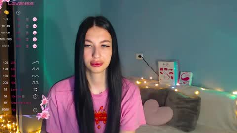 Kira online show from May 2026 01:57:01 AM
