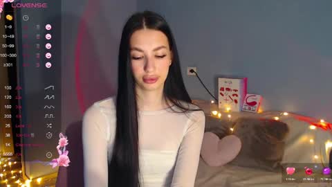 Kira online show from May 2026 01:55:01 AM