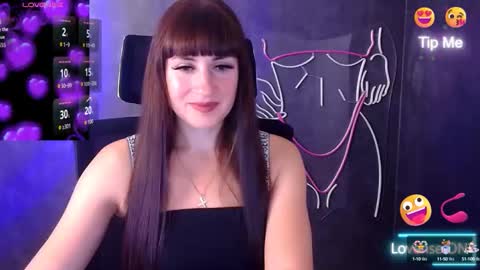 Caroline online show from October 2025 12:25:01 PM