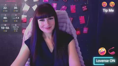 Caroline online show from October 2025 07:10:02 AM