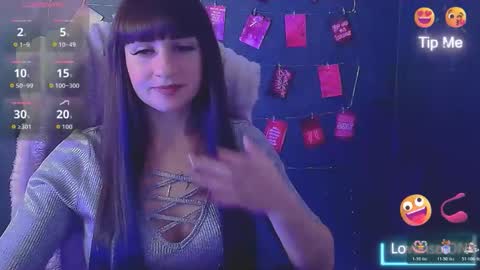 Caroline online show from November 2025 06:55:01 AM