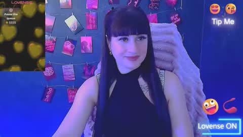 Caroline online show from February 2026 07:04:02 AM