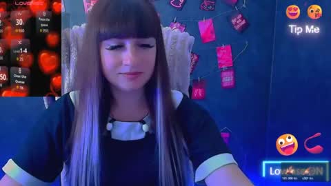 Snapshot of karolina_mia chatting on June 2026 05:21:02 AM Caroline online show from June 2026 05:21:02 AM