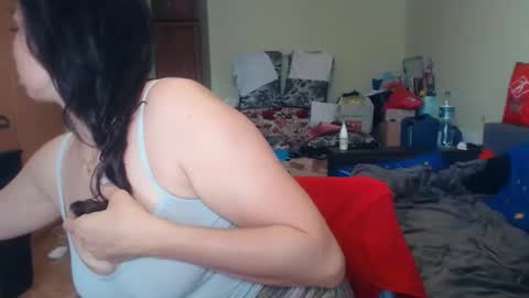 Mila online show from May 2026 12:57:02 PM