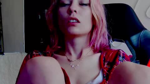 karoline121 online show from November 2025 10:48:01 AM