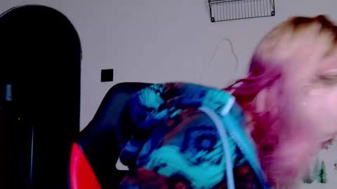 karoline121 online show from November 2025 07:05:02 PM