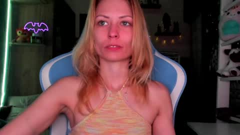 karoline121 online show from March 2026 05:02:01 PM