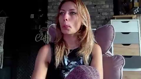 karoline121 online show from July 2026 05:05:01 PM