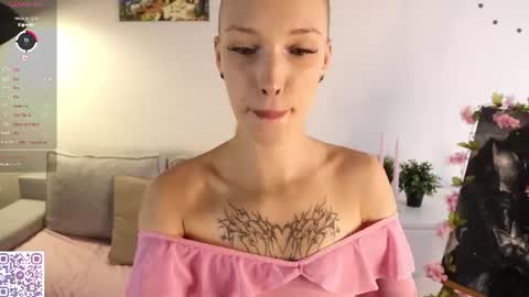 Karoline online show from July 2026 10:08:02 PM