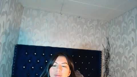 Isa online show from January 2026 04:07:02 AM