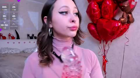 karolineneuer online show from March 2025 10:27:02 PM