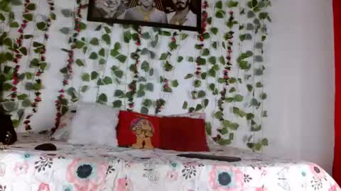 Snapshot of karolsweetvagi chatting on June 2026 11:46:01 AM karol online show from June 2026 11:46:01 AM
