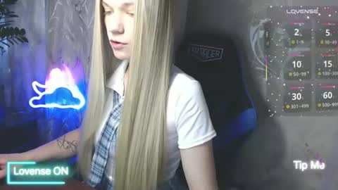 Caroline Fox online show from June 2026 08:30:01 AM