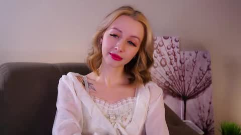 Snapshot of karonberkman chatting on February 2026 01:12:02 PM Angel online show from February 2026 01:12:02 PM