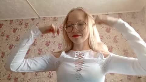 Snapshot of karoncabeza chatting on February 2026 07:18:01 AM Sara online show from February 2026 07:18:01 AM