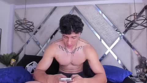 ---Kary--- online show from February 2025 08:06:02 AM