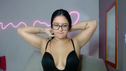 Snapshot of kasaltaradinho chatting on January 2025 05:29:02 PM Tamires e Maicon online show from January 2025 05:29:02 PM