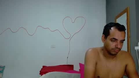 Snapshot of kasaltaradinho chatting on January 2025 05:47:02 PM Tamires e Maicon online show from January 2025 05:47:02 PM