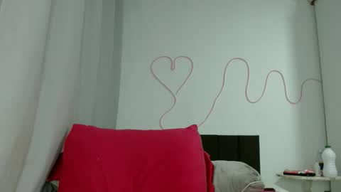 Snapshot of kasaltaradinho chatting on October 2025 08:31:02 PM Tamires e Maicon online show from October 2025 08:31:02 PM