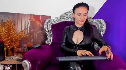 Miss K. online show from May 2026 06:42:01 AM