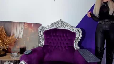 Miss K. online show from June 2026 04:04:02 AM