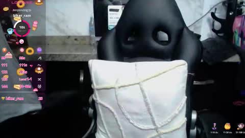 Snapshot of kashvi_ chatting on October 2025 01:43:02 PM kasvhi online show from October 2025 01:43:02 PM