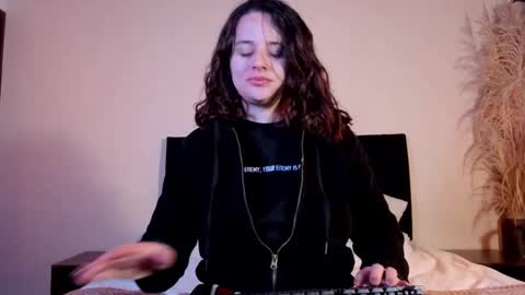 kassandra james online show from May 2026 03:02:02 AM