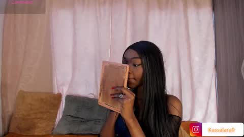 Snapshot of kassandracruz chatting on October 2025 09:13:01 PM Cris my transmision schedules of 8am to 2pm hour Colombia online show from October 2025 09:13:01 PM