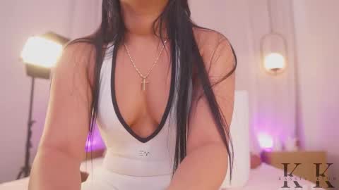 Snapshot of kassia_kim chatting on March 2026 07:52:02 AM Kassia online show from March 2026 07:52:02 AM