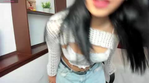 Snapshot of kat_blake chatting on March 2025 06:21:01 AM kat_blake online show from March 2025 06:21:01 AM