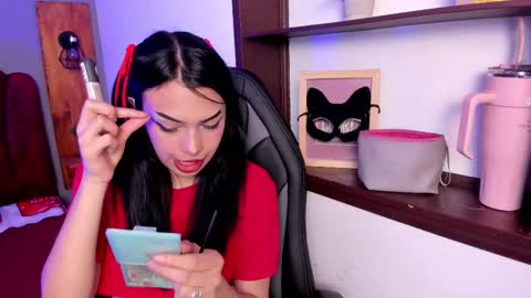 Snapshot of kat_blake chatting on March 2025 06:29:01 AM kat_blake online show from March 2025 06:29:01 AM