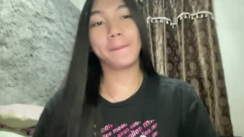 Snapshot of kat_hollandx chatting on February 2025 03:39:02 PM Majesty online show from February 2025 03:39:02 PM