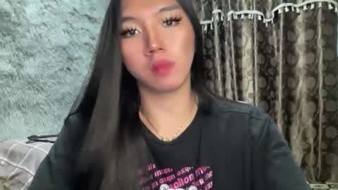 Snapshot of kat_hollandx chatting on February 2025 06:57:02 PM Majesty online show from February 2025 06:57:02 PM