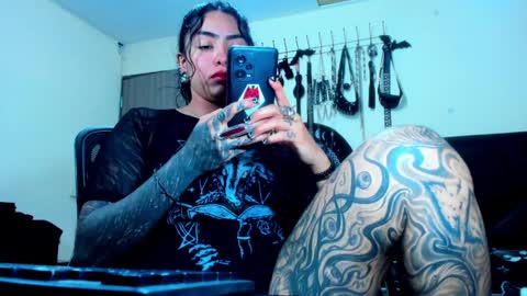 Snapshot of kat_miss chatting on January 2025 04:59:01 AM Kat online show from January 2025 04:59:01 AM