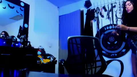 Snapshot of kat_miss chatting on September 2025 04:23:02 AM Kat online show from September 2025 04:23:02 AM