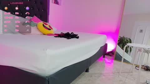 kataaleya__12 online show from November 2025 11:43:02 AM