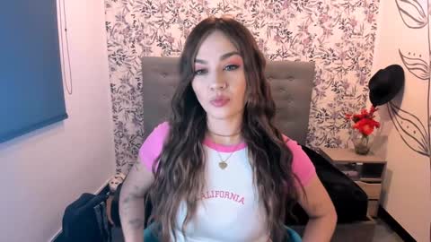 K A T A  H O O T online show from January 2025 05:19:02 AM