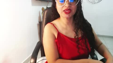 danna online show from May 2026 02:58:02 PM