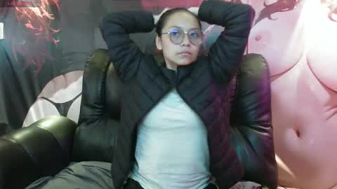 Snapshot of katalina07 chatting on October 2025 04:18:01 PM Katalina online show from October 2025 04:18:01 PM