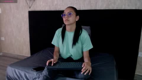 Snapshot of katalina07 chatting on November 2025 01:54:02 PM Katalina online show from November 2025 01:54:02 PM