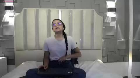 Snapshot of katalina07 chatting on March 2026 04:12:02 PM Katalina online show from March 2026 04:12:02 PM