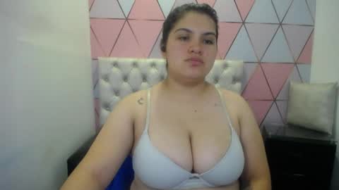 katalina santana25 online show from May 2026 08:06:02 PM