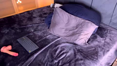 Snapshot of katana_white chatting on January 2026 07:11:01 PM meeellowmarsh - Instagram online show from January 2026 07:11:01 PM