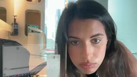 Snapshot of katarasimon chatting on October 2025 08:21:02 PM katarasimon online show from October 2025 08:21:02 PM