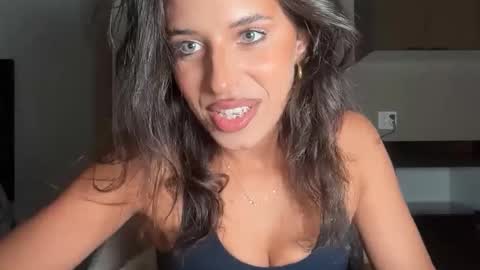 Snapshot of katarasimon chatting on November 2025 09:08:01 PM katarasimon online show from November 2025 09:08:01 PM