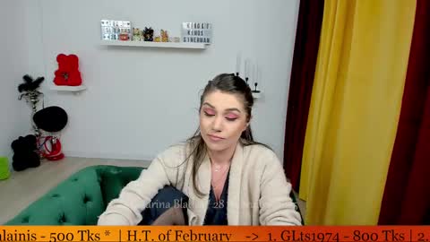 Snapshot of katarina_blades chatting on February 2025 09:55:01 PM online show from February 2025 09:55:01 PM