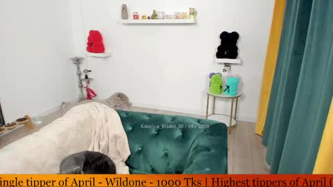 Snapshot of katarina_blades chatting on April 2026 08:57:02 PM online show from April 2026 08:57:02 PM