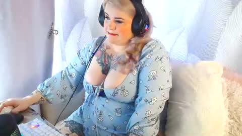 KatarinaArria online show from July 2026 07:56:02 AM