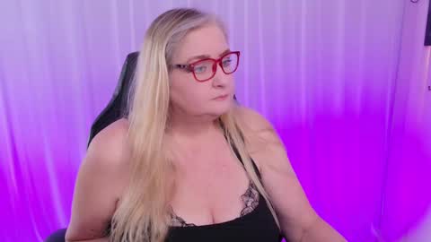 Snapshot of katdsinclair chatting on February 2025 05:34:01 PM Kat D Sinclair online show from February 2025 05:34:01 PM