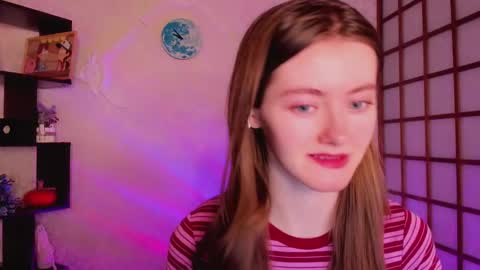 Snapshot of kate_cuddle chatting on December 2024 02:30:02 AM Kate online show from December 2024 02:30:02 AM